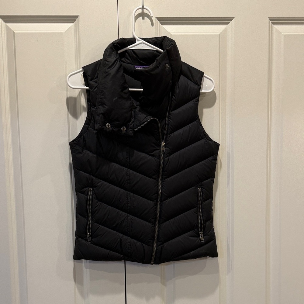 Patagonia Women's Black Quilted Vest